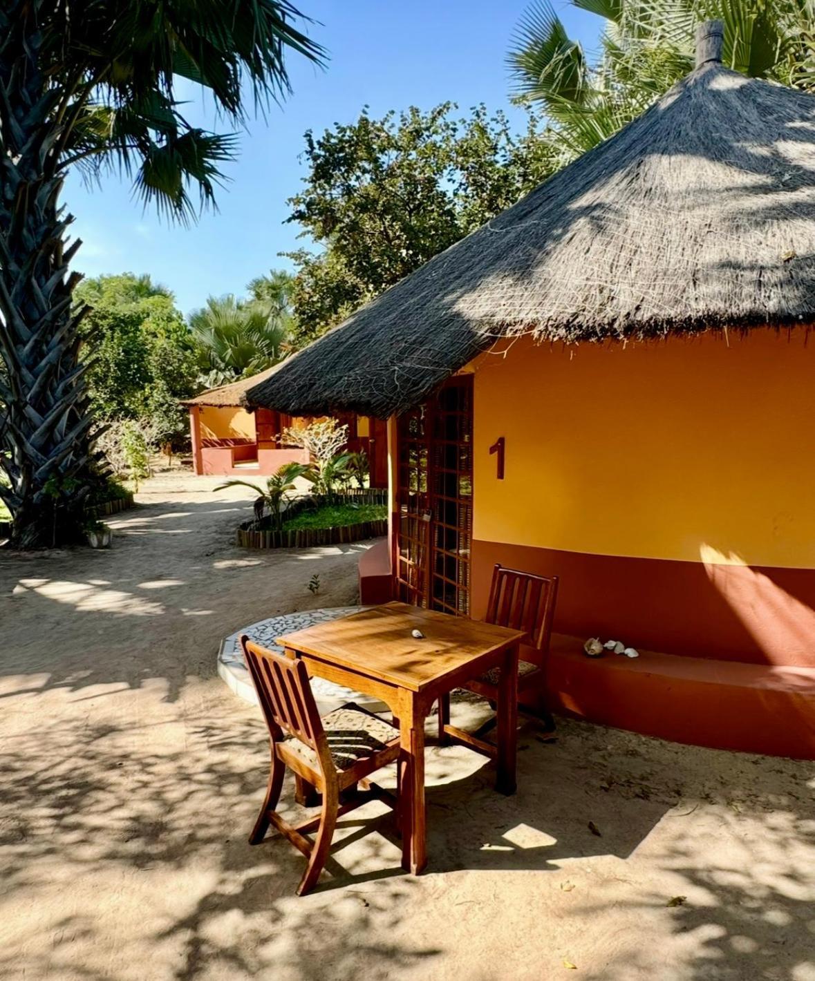 Little'S Nature Retreat Kartong 外观 照片