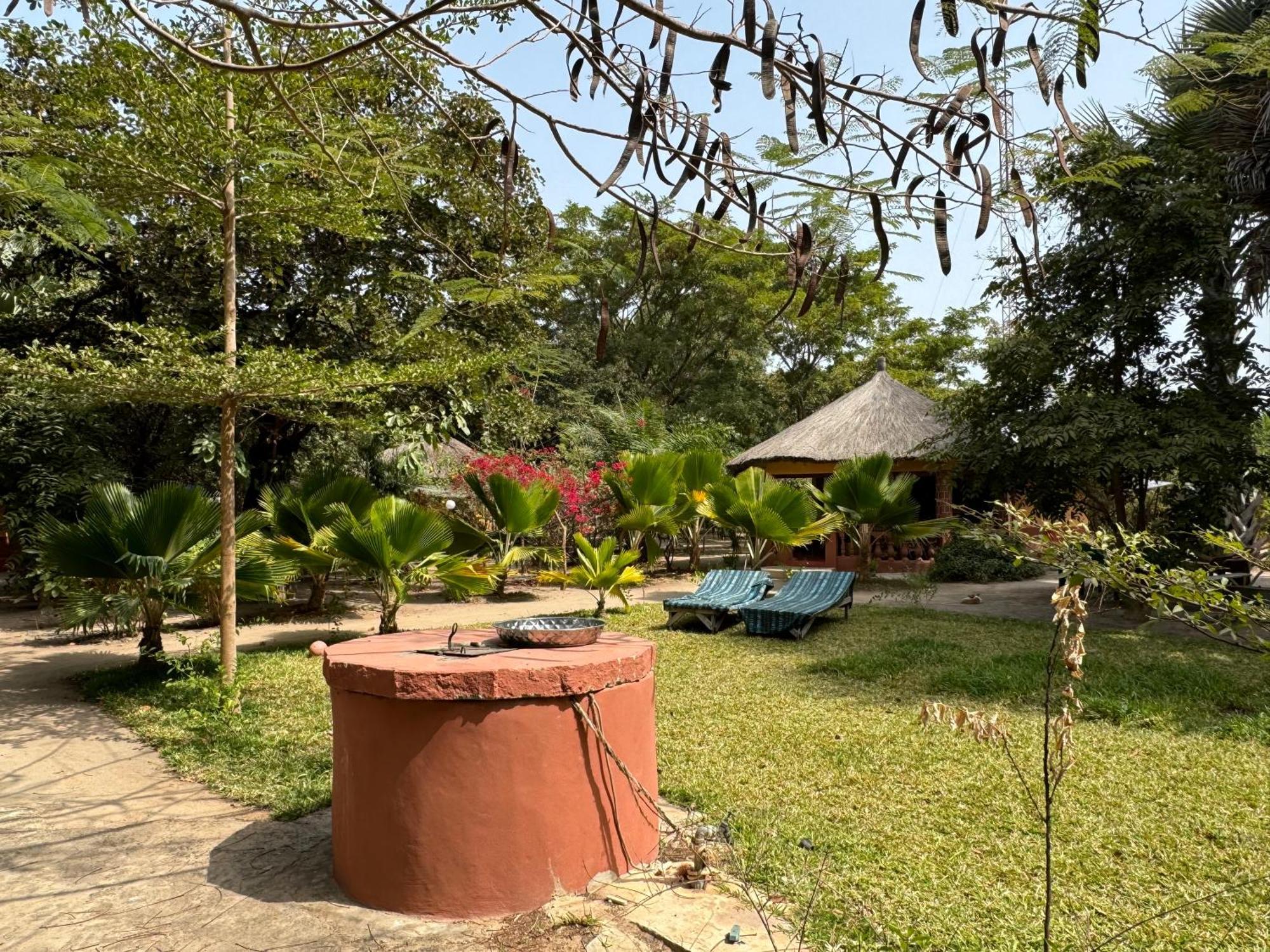 Little'S Nature Retreat Kartong 外观 照片