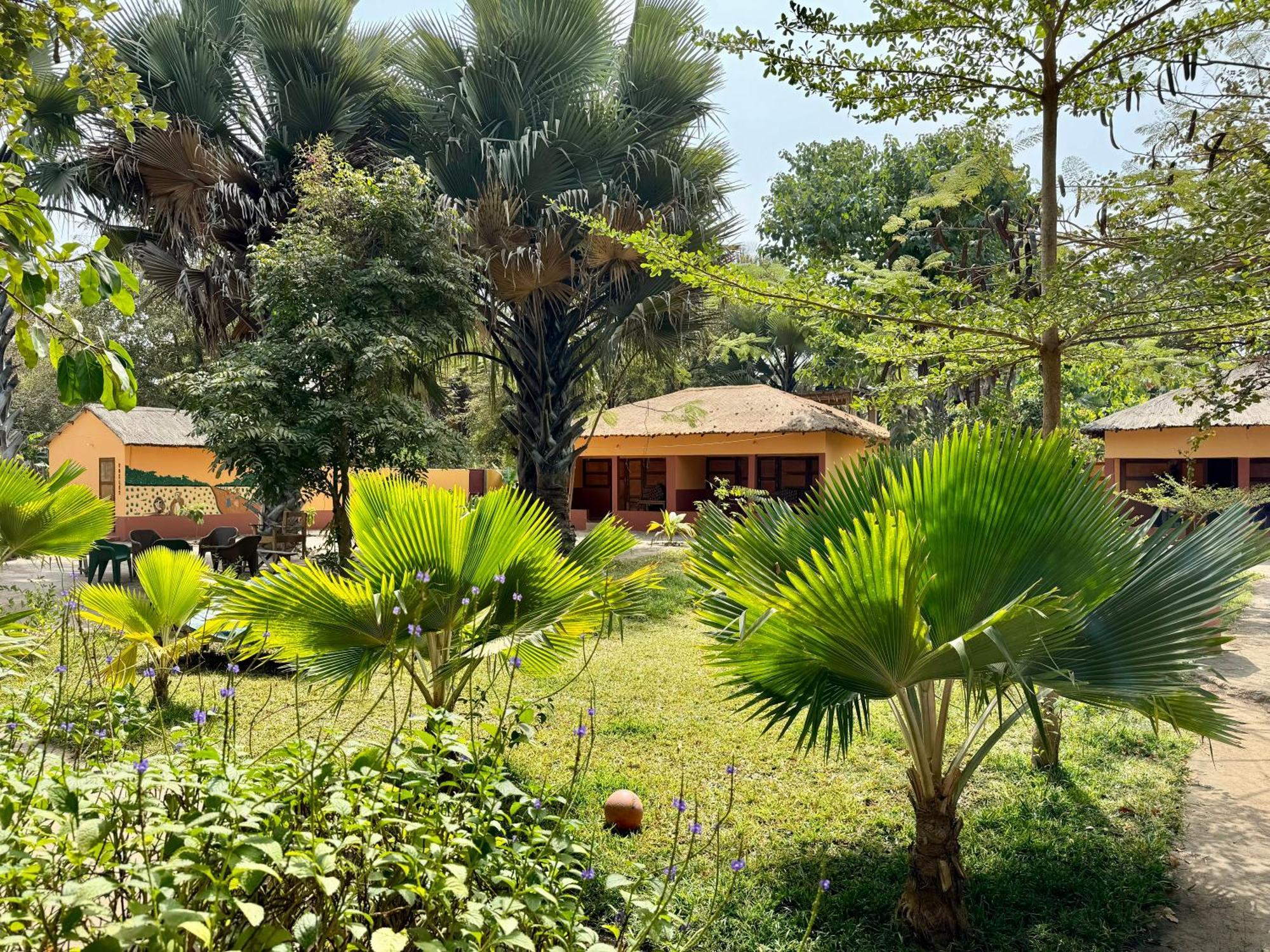 Little'S Nature Retreat Kartong 外观 照片